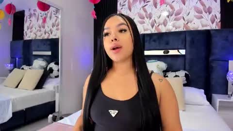 Snapshot of martinagarcia__ chatting on July 1, 2026, 7:02 pm Martina Garcia online show from July 1, 2026, 7:02 pm
