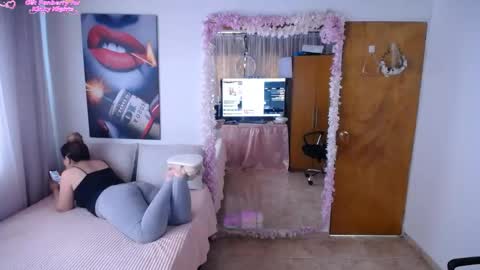 Snapshot of martiniella chatting on May 7, 2026, 8:58 pm Antonella Martini online show from May 7, 2026, 8:58 pm