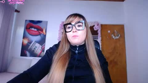 Snapshot of martiniella chatting on June 1, 2026, 10:44 pm Antonella Martini online show from June 1, 2026, 10:44 pm