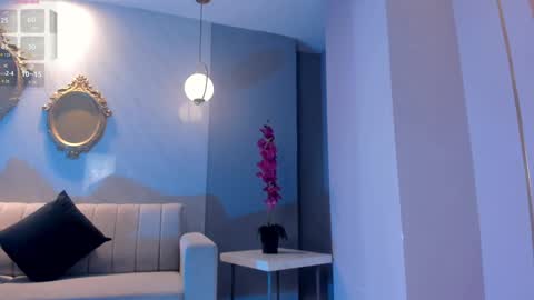 Martinna Bonnet online show from January 23, 2025, 4:15 pm