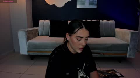 Martinna Bonnet online show from February 3, 2025, 1:30 pm