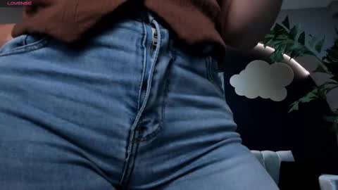 Martinna Bonnet online show from March 11, 2025, 11:23 am