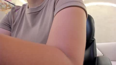 Martinna Bonnet online show from September 14, 2025, 10:03 am