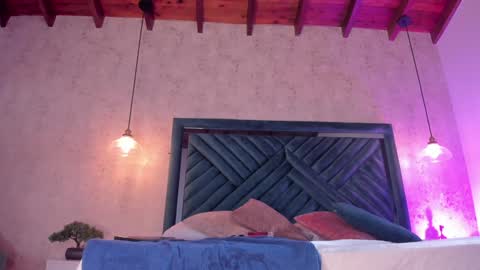 Martina online show from February 1, 2025, 8:37 pm