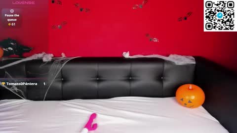 mary__bailey online show from October 26, 2025, 12:05 am