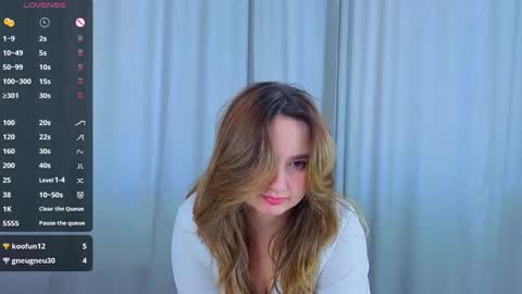 mary_broks online show from September 21, 2025, 9:33 am