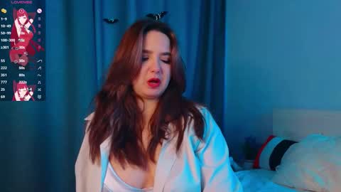 mary_broks online show from November 5, 2025, 7:41 am