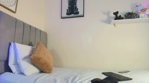 Snapshot of mary_cute9 chatting on April 25, 2026, 12:19 pm mary_cute9 online show from April 25, 2026, 12:19 pm