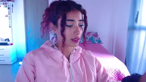 mary online show from September 25, 2025, 1:37 pm