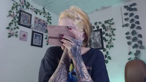                      100   online show from December 30, 2024, 2:51 pm