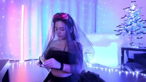 Snapshot of mary_julia chatting on November 16, 2025, 10:15 pm Julia online show from November 16, 2025, 10:15 pm