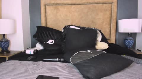   online show from December 30, 2024, 10:55 pm