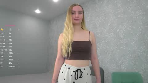 Mary . online show from October 16, 2025, 2:56 am