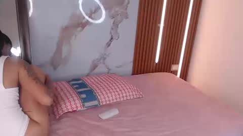 Hi guys im Mary  online show from September 25, 2025, 8:01 pm