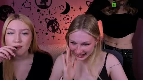 Snapshot of mary_meow_hot chatting on May 12, 2026, 7:22 pm Mary online show from May 12, 2026, 7:22 pm