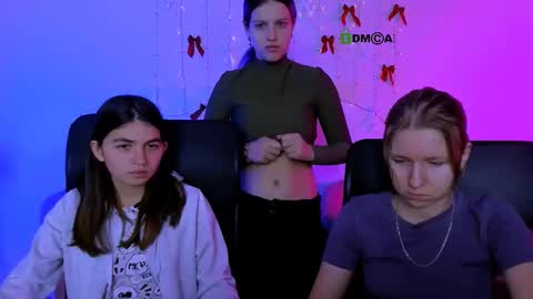 mary_moon__ online show from February 1, 2026, 8:18 pm