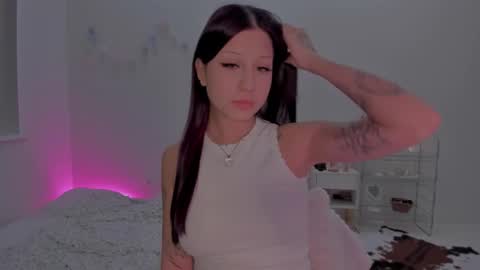 Maryana online show from September 25, 2025, 3:05 pm