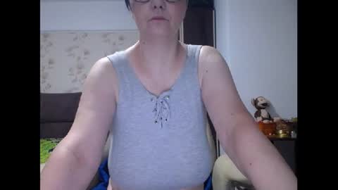 Snapshot of mary_x chatting on July 22, 2026, 3:31 am Mary online show from July 22, 2026, 3:31 am