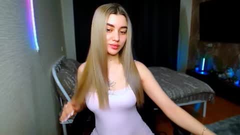 Snapshot of maryam_xs chatting on March 16, 2026, 12:17 am maryam online show from March 16, 2026, 12:17 am