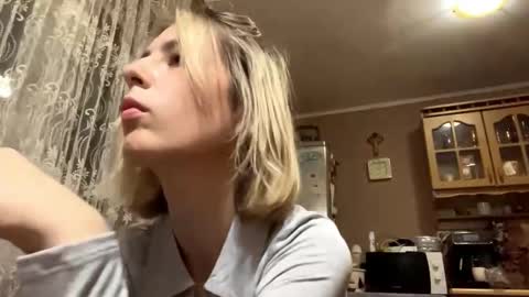 Tessa  online show from February 15, 2026, 7:10 pm