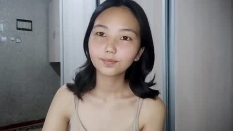 Snapshot of marybellegalaviz chatting on June 21, 2026, 11:13 am Lily online show from June 21, 2026, 11:13 am