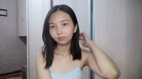 Snapshot of marybellegalaviz chatting on July 5, 2026, 1:07 pm Lily online show from July 5, 2026, 1:07 pm