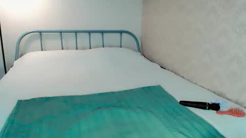 Anna online show from November 26, 2025, 4:46 am