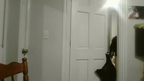 Snapshot of maryjaneflowers chatting on December 9, 2024, 10:00 am maryjaneflowers online show from December 9, 2024, 10:00 am