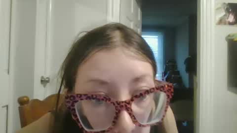 Snapshot of maryjaneflowers chatting on December 16, 2024, 2:05 pm maryjaneflowers online show from December 16, 2024, 2:05 pm