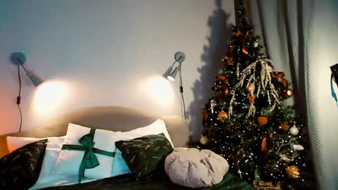 Bun online show from December 12, 2024, 6:31 pm