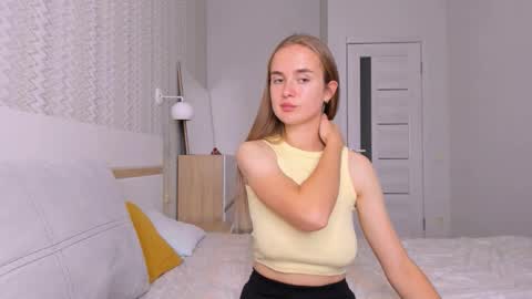 Snapshot of marylee_21 chatting on October 10, 2025, 6:23 am Mari online show from October 10, 2025, 6:23 am