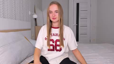 Snapshot of marylee_21 chatting on October 12, 2025, 7:57 pm Mari online show from October 12, 2025, 7:57 pm