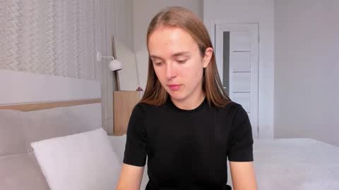 Snapshot of marylee_21 chatting on November 14, 2025, 11:31 am Mari online show from November 14, 2025, 11:31 am