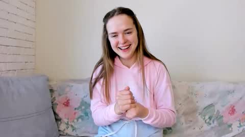 Snapshot of marylee_21 chatting on February 23, 2026, 8:33 am Mari online show from February 23, 2026, 8:33 am