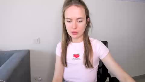 Snapshot of marylee_21 chatting on March 13, 2026, 7:26 am Mari online show from March 13, 2026, 7:26 am