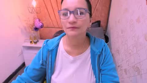 Marylin online show from October 23, 2025, 7:56 pm