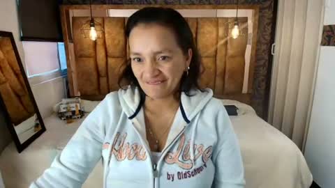 Snapshot of marylinmilf chatting on July 13, 2026, 7:05 pm Marylin online show from July 13, 2026, 7:05 pm