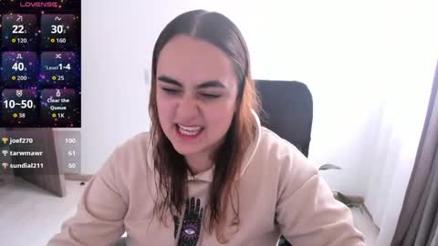 Snapshot of maryluna95 chatting on May 20, 2026, 5:52 pm Dulce Maria online show from May 20, 2026, 5:52 pm
