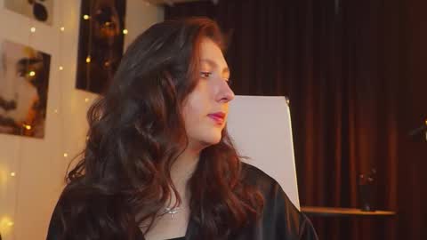 Mary Miller online show from September 26, 2025, 12:42 pm