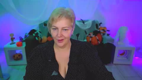 marymogan online show from November 4, 2025, 4:22 am