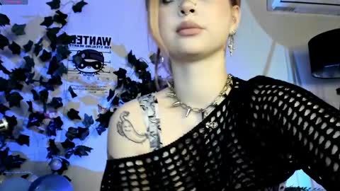 Snapshot of marynixoxo chatting on February 25, 2025, 2:47 am Mary x online show from February 25, 2025, 2:47 am