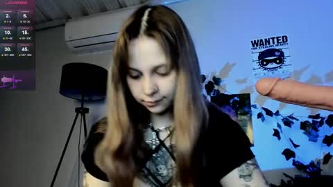 Snapshot of marynixoxo chatting on March 4, 2025, 2:06 am Mary x online show from March 4, 2025, 2:06 am