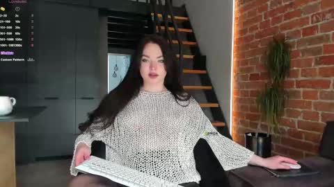 Marina online show from February 25, 2025, 12:24 pm