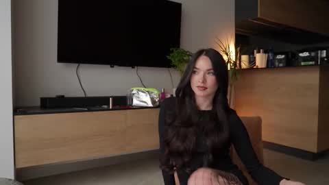 Marina online show from September 26, 2025, 9:46 am