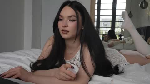 Marina online show from April 21, 2026, 10:10 am