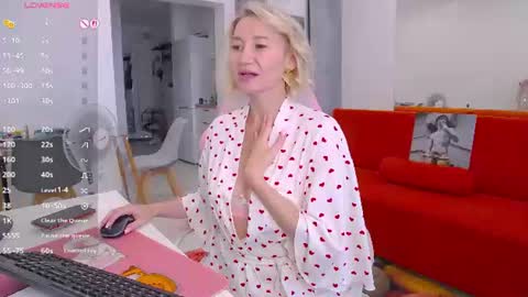 Snapshot of marysantamonika chatting on July 6, 2026, 3:03 pm Mary online show from July 6, 2026, 3:03 pm