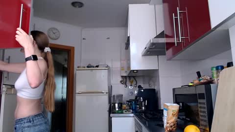 Mary online show from April 18, 2026, 12:53 pm