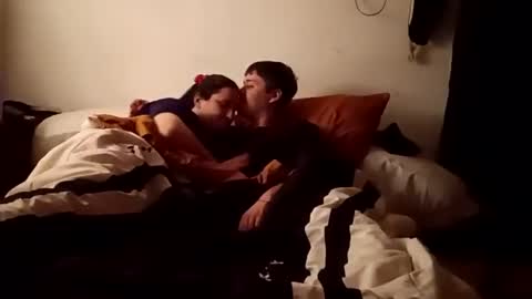 Mary y joni online show from April 21, 2026, 2:51 am