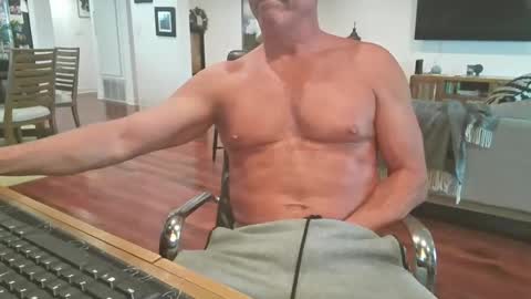 mascmuscle49 online show from December 27, 2024, 7:14 pm