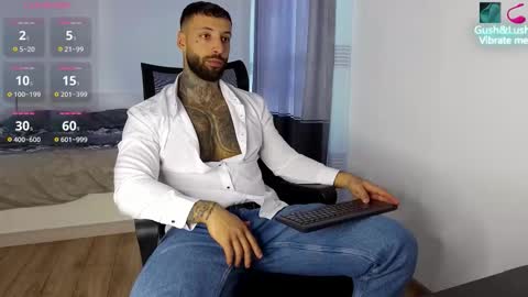 masculineguy69 online show from October 28, 2025, 11:58 am